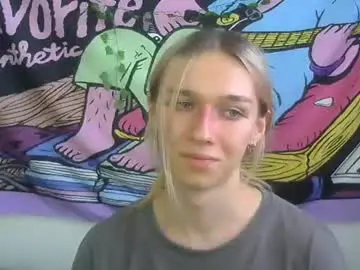Chaturbate Live Sex Cam of icebenz