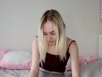 Chaturbate Live Sex Cam of misamew