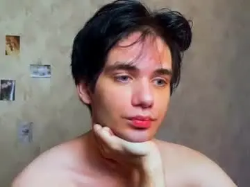 Chaturbate Best live sex cam show of zombde32