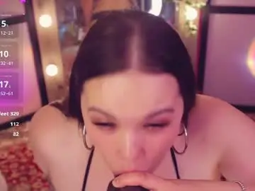 Chaturbate Watch Live Sex Cams of chery_lady22