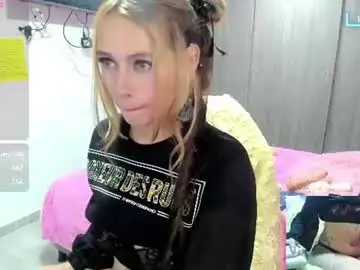 Chaturbate Free Porn Cam of im_yoursweetlisa