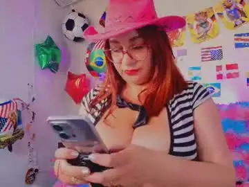 Chaturbate Live Sex Cam of pamela_boobs01
