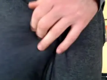 Chaturbate Free Porn Cam of hung_hot_fit10