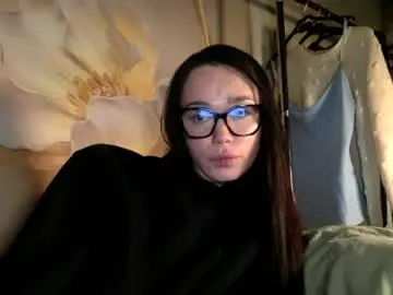 Chaturbate Live Sex Cam of mary_geyson1