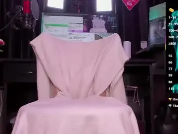 Chaturbate Live Porn of raissa_sky26