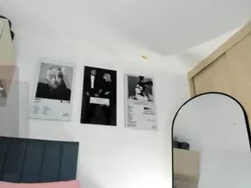 Chaturbate Best live sex cam show of hollyprincess_2
