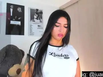 Chaturbate Live Sex of hollyprincess_2