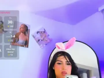 Chaturbate Watch Live Sex Cams of hollyprincess_2