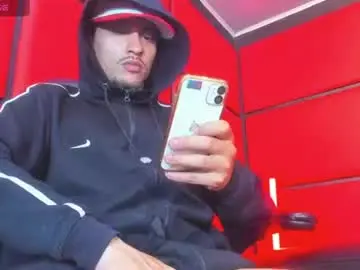 Chaturbate Free Live Porn of juanfer117_