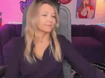 Chaturbate Live Sex Cam of nicolehits