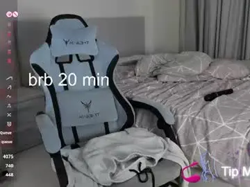 Chaturbate Live Sex Cam of wizloverr