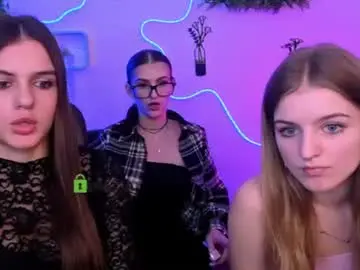 Chaturbate Free Live Porn of naomi_perl