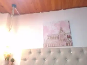 Chaturbate Live Sex Cam of andrea_secret_