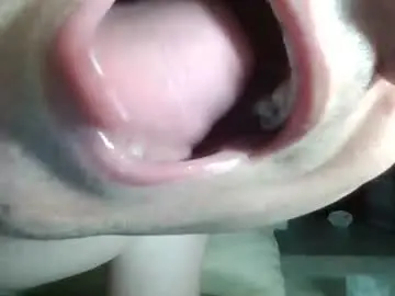 Chaturbate Live Sex Cam of vikbika2