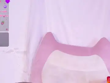 Chaturbate Adult Video Chat of emilyy_queen