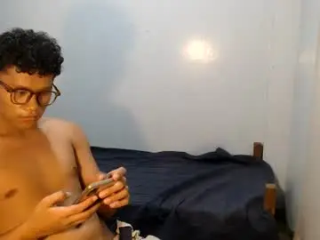 Chaturbate Live Porn of naughtyhot_star19