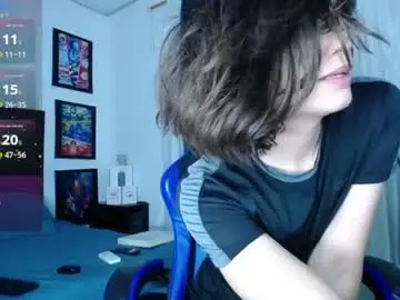 Chaturbate Live Porn of andyboy_19