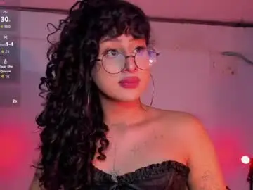 Chaturbate Live Sex Cam of heka_prudence