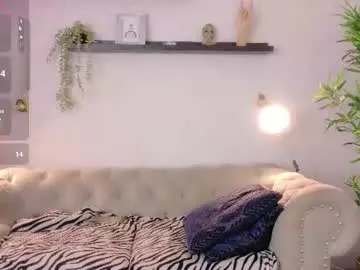 Chaturbate Live Porn of katalinalee_