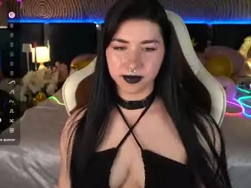 Chaturbate Best live sex cam show of emilycandys
