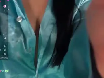 Chaturbate Best live sex cam show of emilycandys