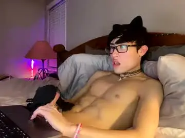Chaturbate Live Sex Cam of hottiewithabody101