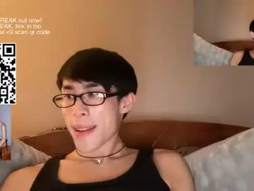 Chaturbate Nude Webcam of hottiewithabody101
