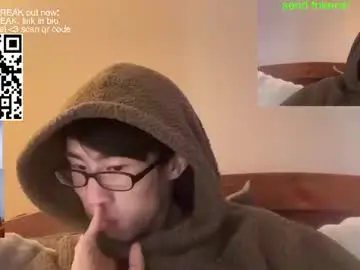 Chaturbate Live Sex Cam of hottiewithabody101