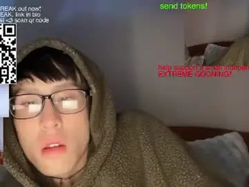 Chaturbate Live Sex Cam of hottiewithabody101