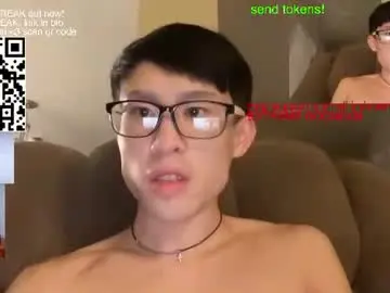 Chaturbate Live Sex Cam of hottiewithabody101