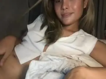 Chaturbate Sex Chat of pinky_skylar