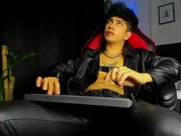 Chaturbate Best Webcam of lylebennett_