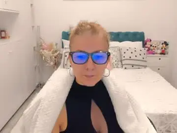 Chaturbate Free Porn Cam of prettyblackeyes