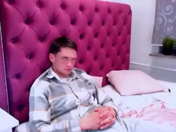 Chaturbate Free Live Porn of brandonray_