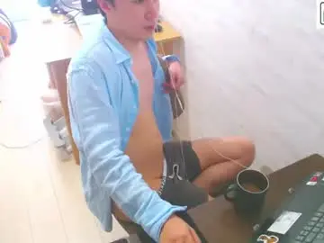 Chaturbate Nude Webcam of flowerbox