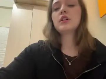 Chaturbate Live Sex Cam of scarletcarns