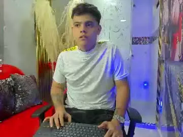 Chaturbate Live Porn of leonel_bigcum