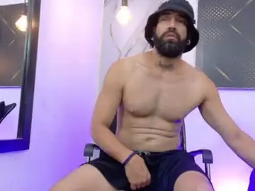 Chaturbate Live Sex of theronnyone