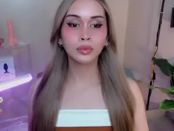 Chaturbate Live Porn of cloudia_babe