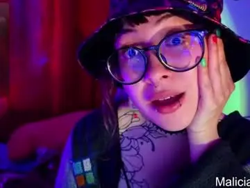 Chaturbate Nude Webcam of malicia_witch_