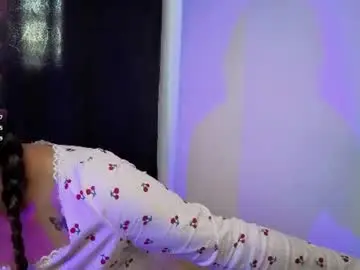 Chaturbate Live Sex Cam of mia_noiir
