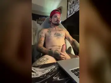Chaturbate Nude Webcam of dennisman4151