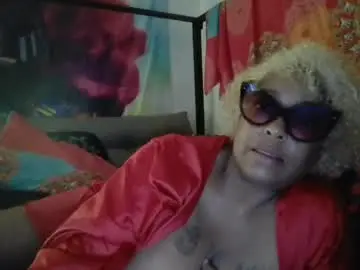 Chaturbate Live Sex of ebonydezire00