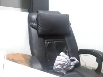 Chaturbate Free Porn Cam of giant_feet