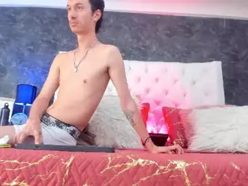 Chaturbate Live Porn of mateocollins_