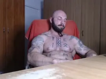 Chaturbate Live Porn of strongivan