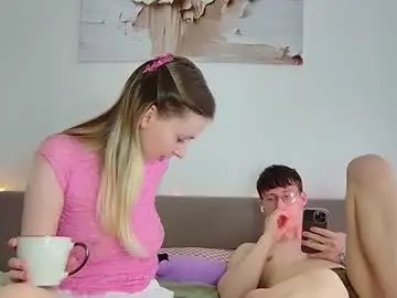 Chaturbate Watch Live Sex Cams of williamandmia