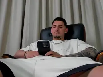 Chaturbate Live Sex of clintmasterss