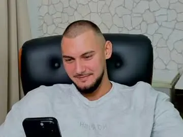 Chaturbate Adult Webcams of clintmasterss