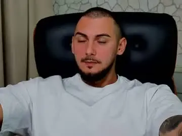 Chaturbate Free Porn Cam of clintmasterss